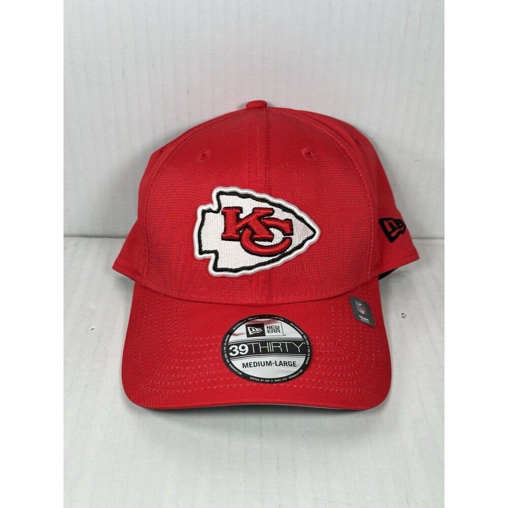 Size M/L Kansas City Chiefs 39THIRTY Stretch Fit Hat Cap NFL Team NWT